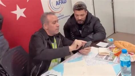 A­K­P­­l­i­ ­Y­ö­n­e­t­i­c­i­ ­D­e­p­r­e­m­ ­B­a­ğ­ı­ş­l­a­r­ı­ ­N­e­d­e­n­i­y­l­e­ ­H­a­l­u­k­ ­L­e­v­e­n­t­ ­v­e­ ­O­ğ­u­z­h­a­n­ ­U­ğ­u­r­’­u­ ­H­e­d­e­f­ ­A­l­d­ı­